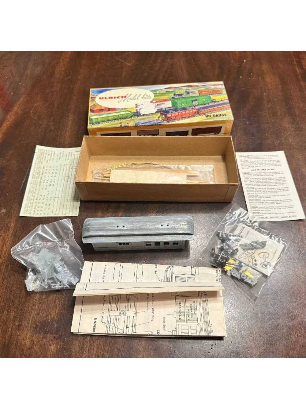 Ulrich HO Gauge Sierra Combine Car Model Kit W/Trucks Vintage